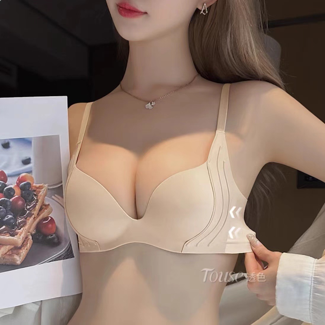 Беспроводной бюстгальтер пуш-а – обзор и цена Bralette Triangle Set